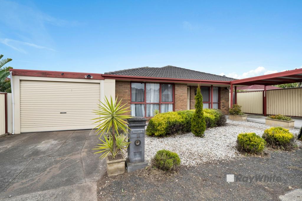 11 Mollison Hill, Hampton Park, VIC 3976