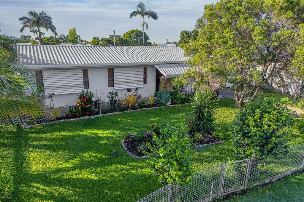 10 Josephine Cres, Rasmussen, QLD 4815