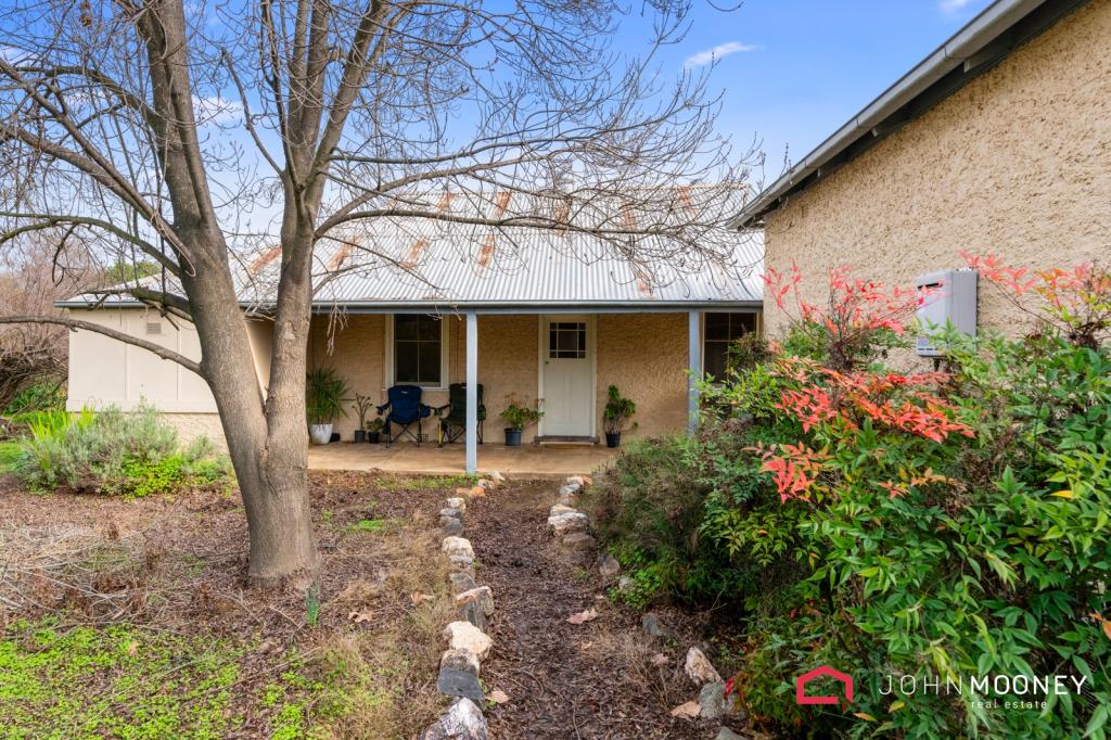 37 Cox St, Mangoplah, NSW 2652