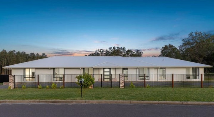 9 Harvest Rd, Medowie, NSW 2318