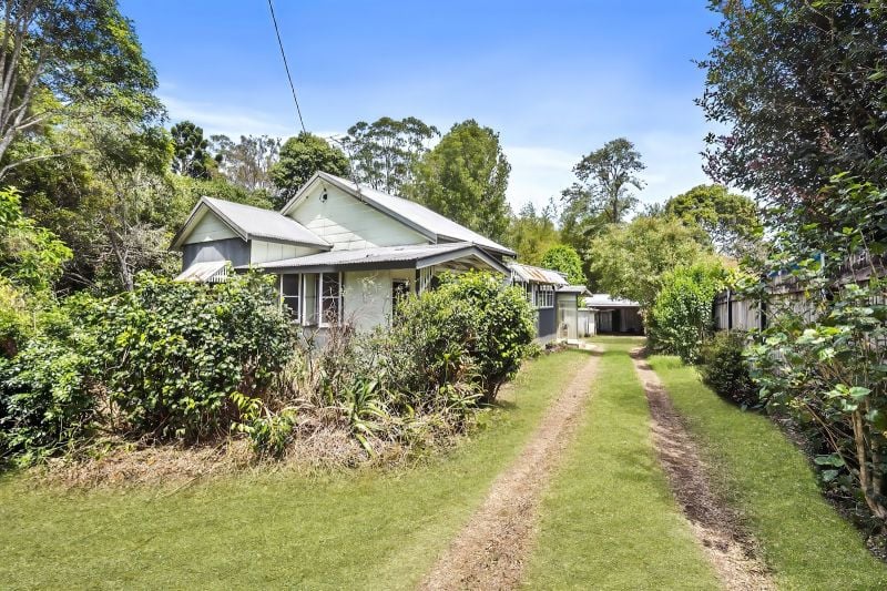 5 Barrine Rd, Yungaburra, QLD 4884