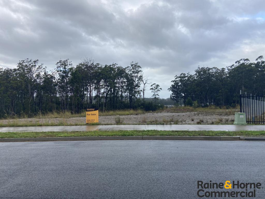 8 Waapangal Rd, Thrumster, NSW 2444