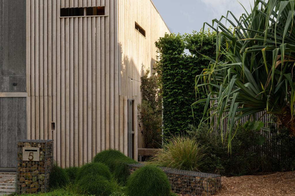 5 Burgess St, Kings Beach, QLD 4551