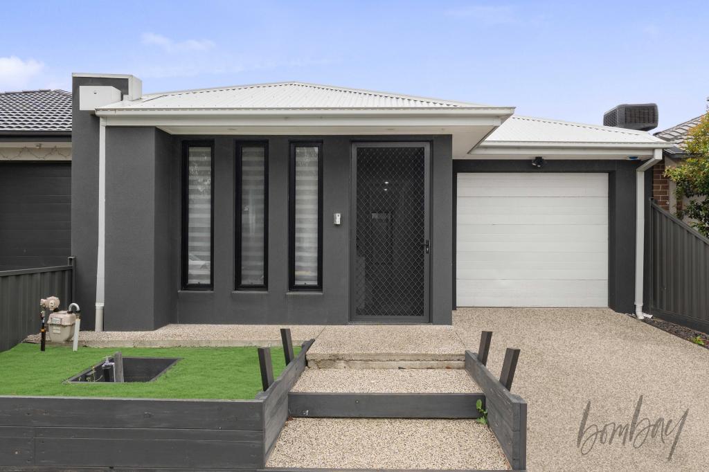 10 Eremaea Rd, Craigieburn, VIC 3064