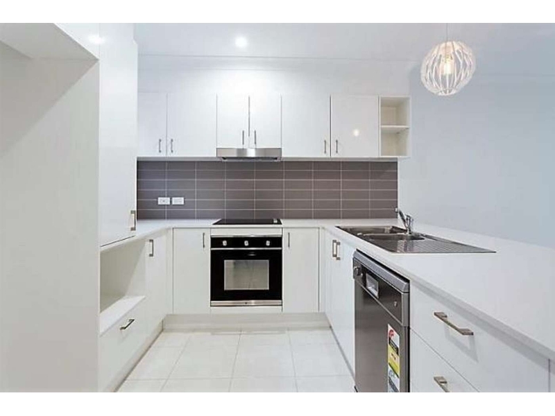 Unit 1/4-6 Regina Ave, Ningi, QLD 4511