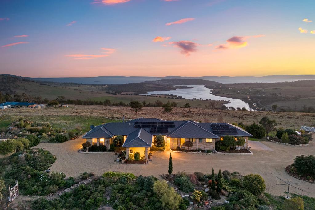 458 Sugarloaf Rd, Carlton River, TAS 7173