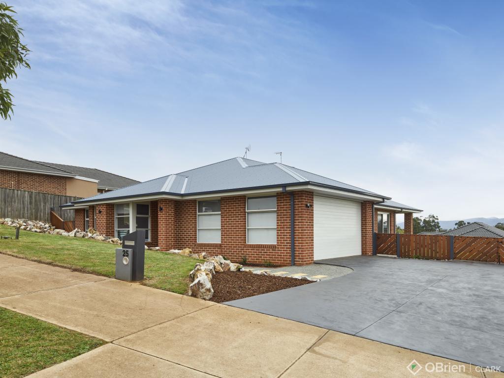 25 Jackson Dr, Drouin, VIC 3818