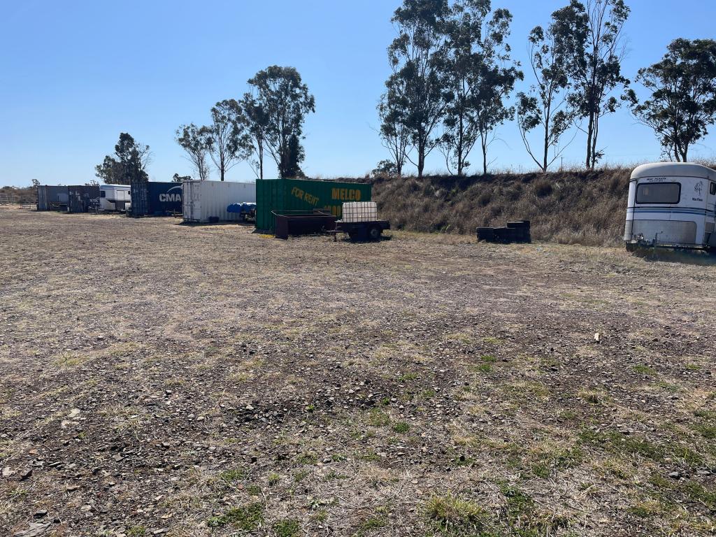 261 Althaus Rd, Westbrook, QLD 4350