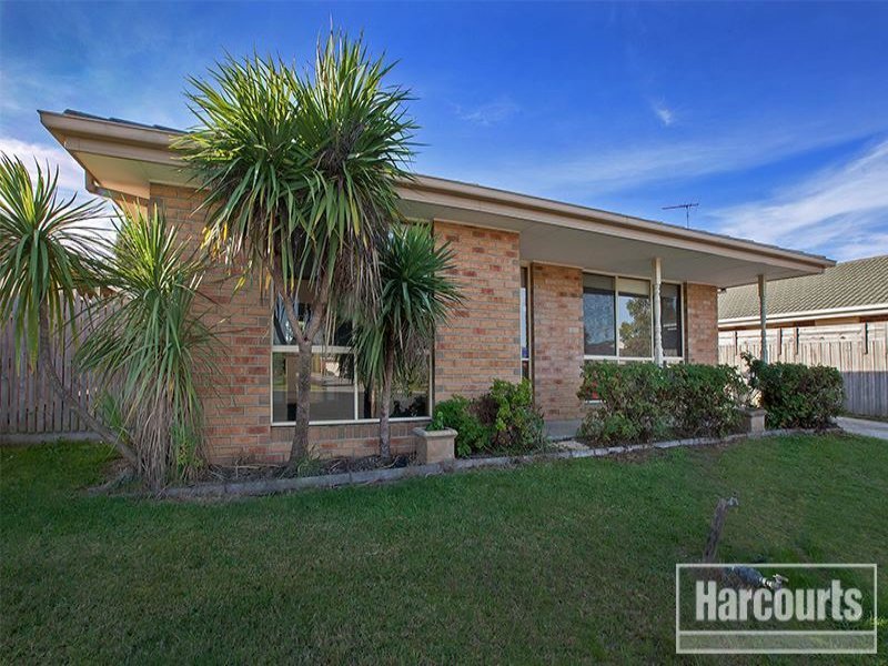 10 Claire Cl, Pakenham, VIC 3810