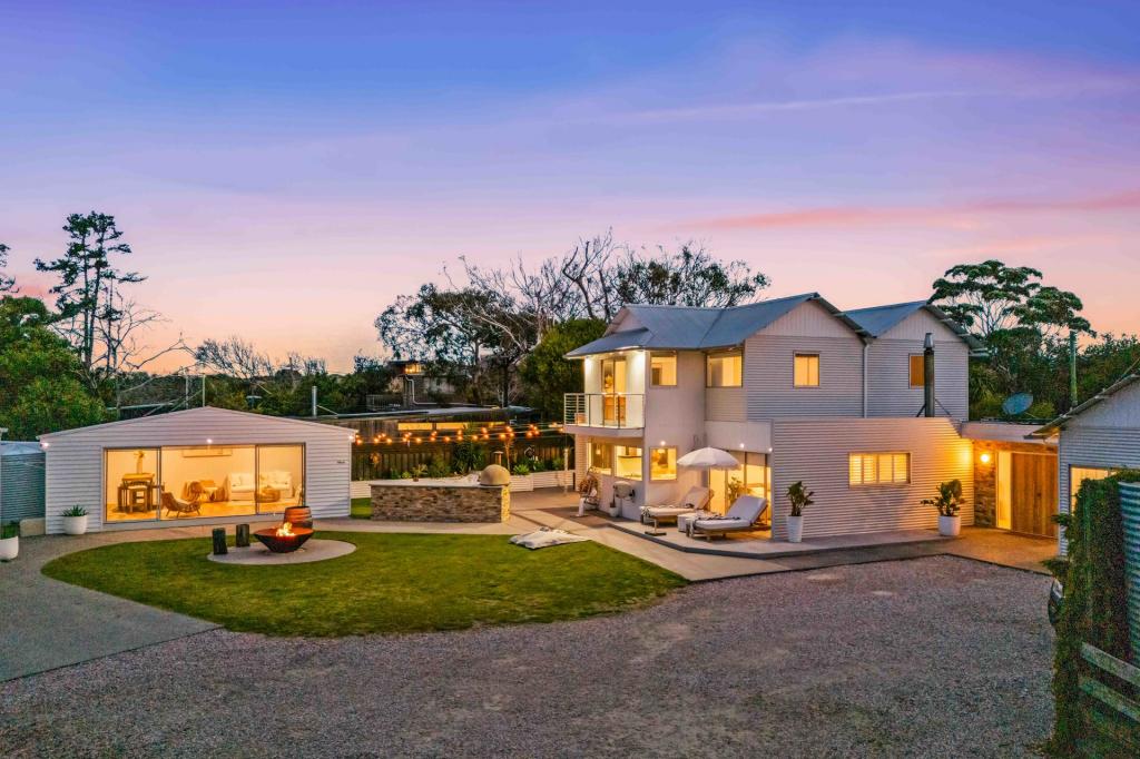 32 DYSART ST, CLIFTON BEACH, TAS 7020