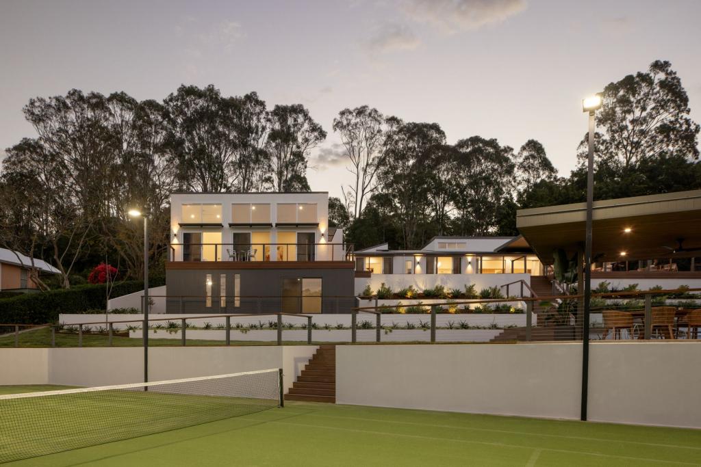 15 Cambridge Cl, The Gap, QLD 4061