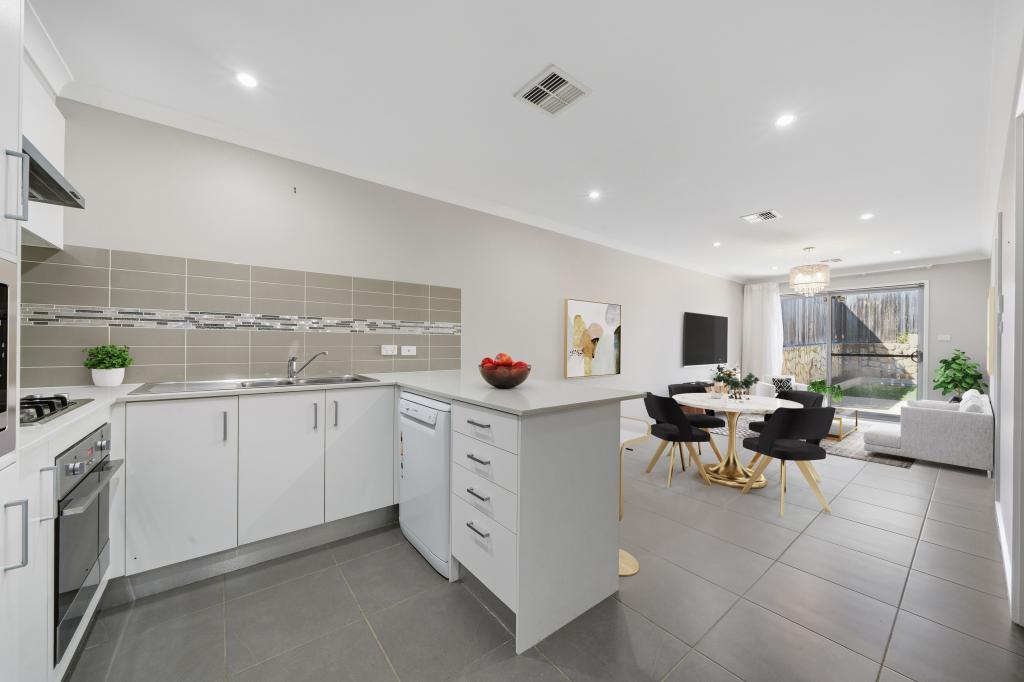 8 Kappakoola St, Crace, ACT 2911