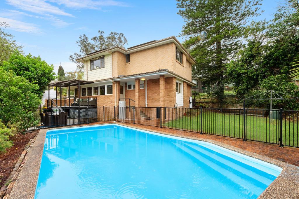 11 Simon Pl, Hornsby Heights, NSW 2077