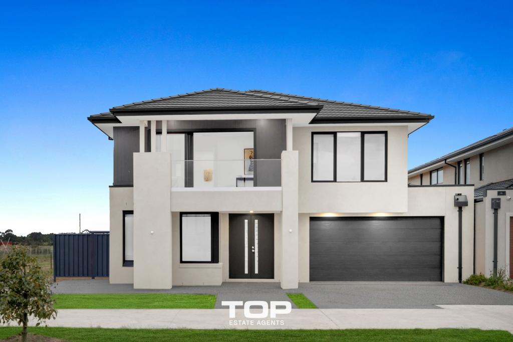 32 Cavern Bvd, Clyde North, VIC 3978