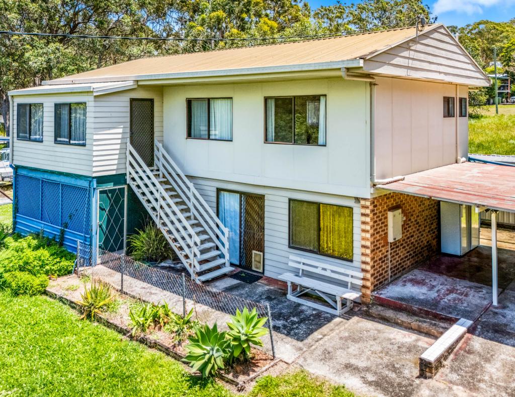 30-32 Inlet Ave, Russell Island, QLD 4184