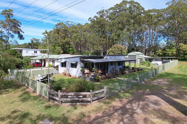 5 Government Rd, Sussex Inlet, NSW 2540