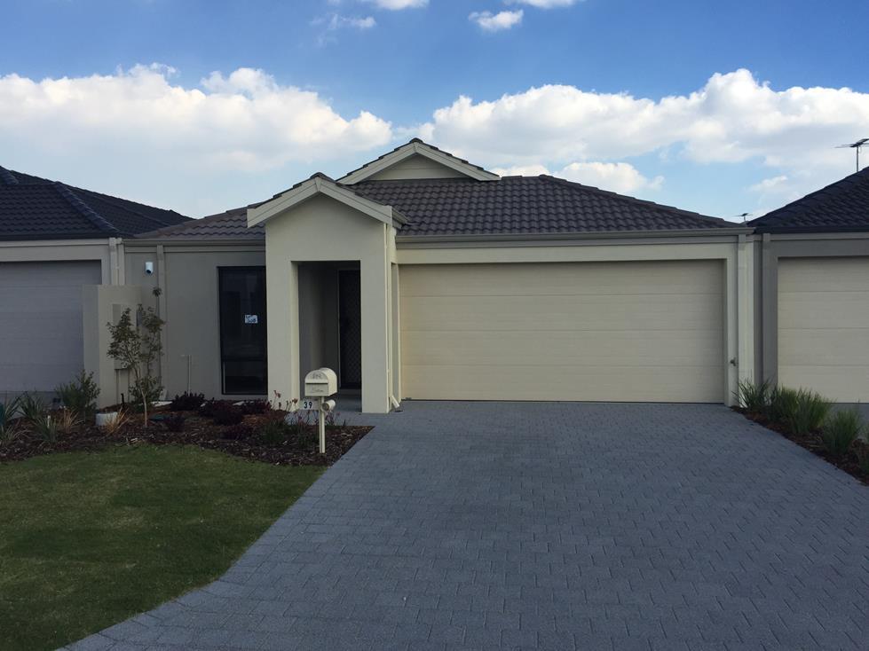 7 Blue Rd, Canning Vale, WA 6155
