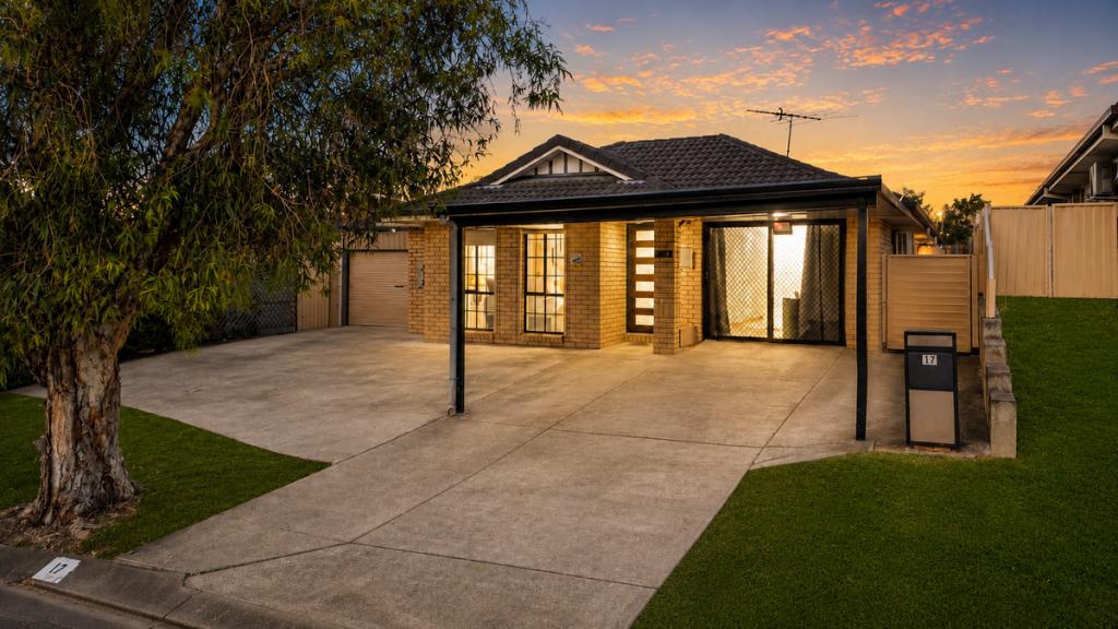 17 Stanley St, Acacia Ridge, QLD 4110