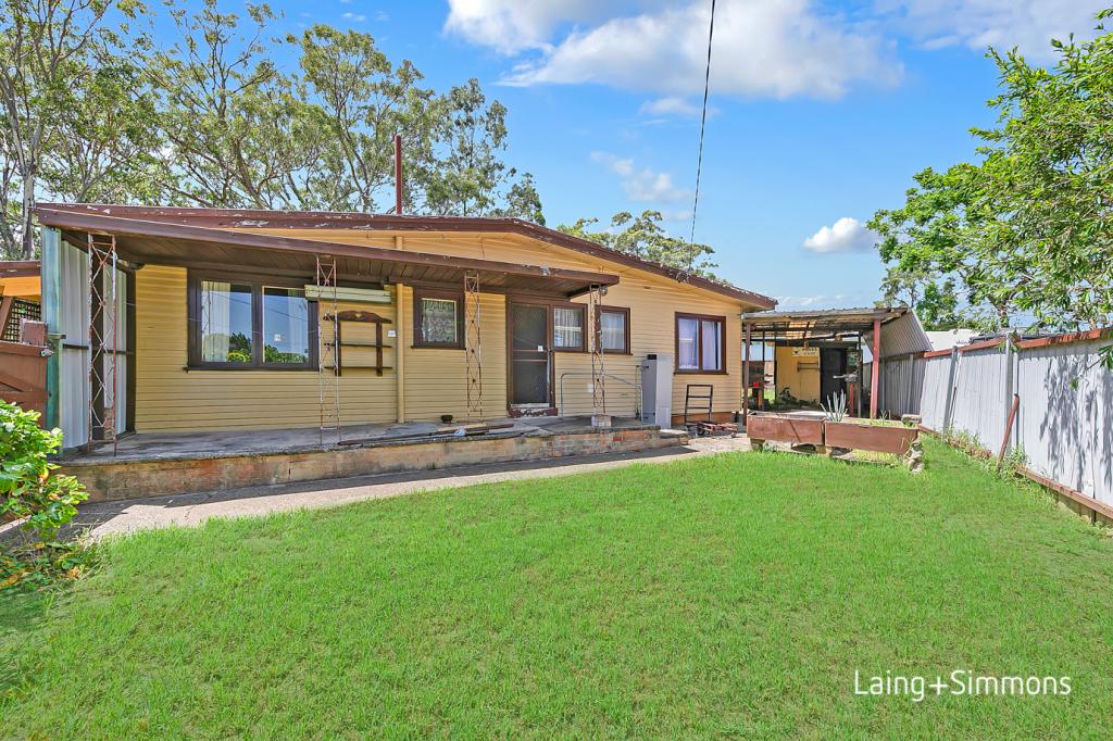 11 Lae Pl, Whalan, NSW 2770