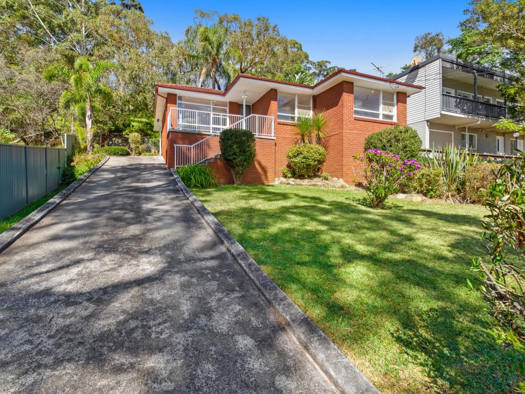 92 Sladden Rd, Yarrawarrah, NSW 2233