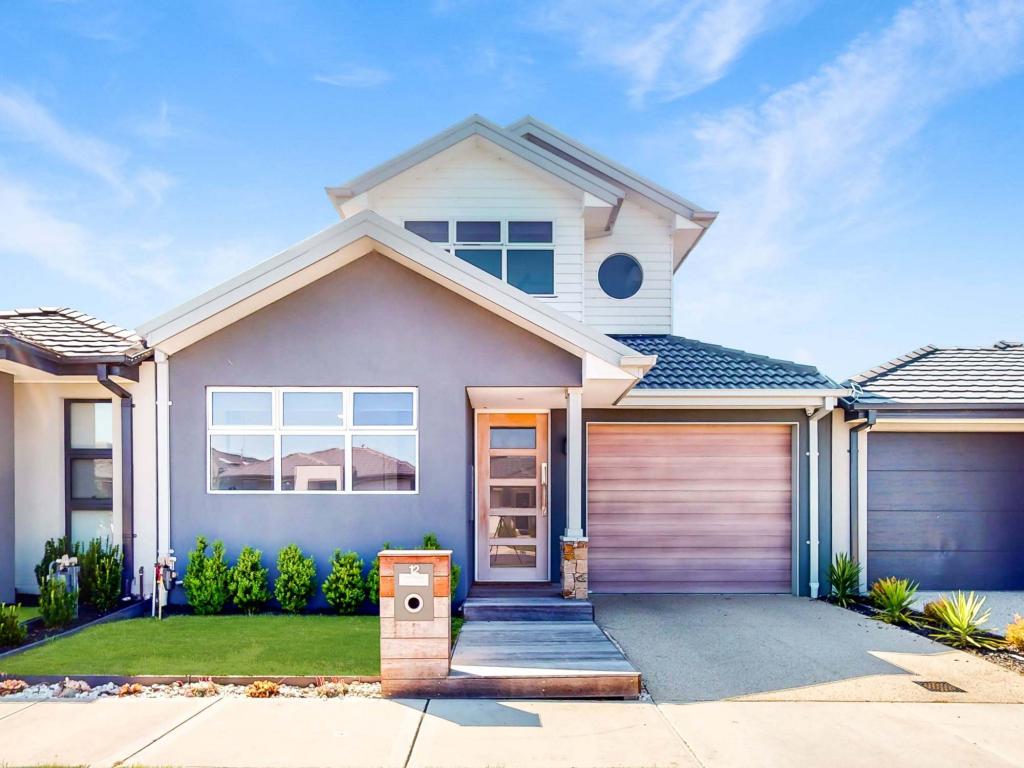 12 Lanosso Ave, Cranbourne South, VIC 3977