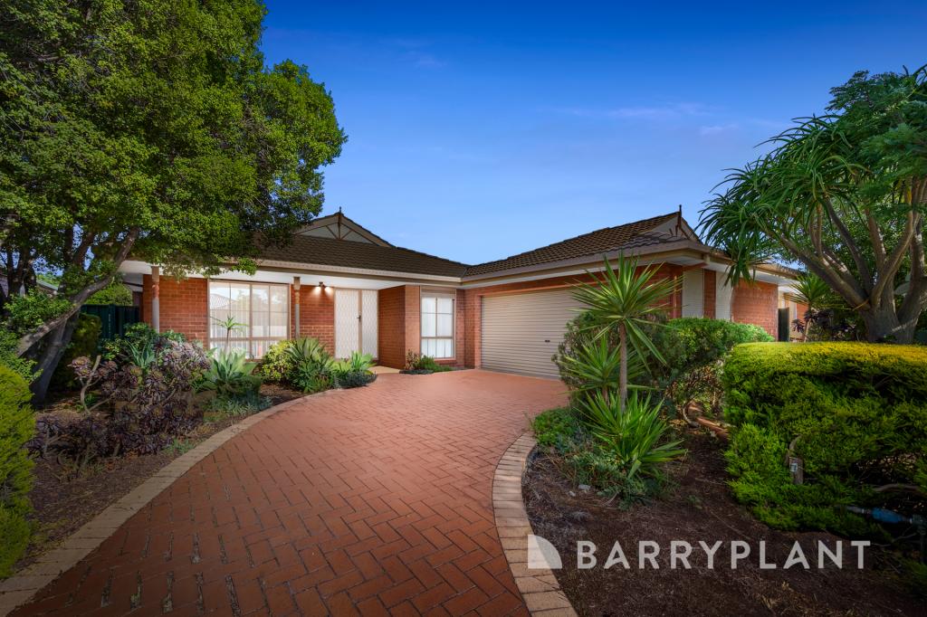 39 Mockridge Ave, Burnside, VIC 3023