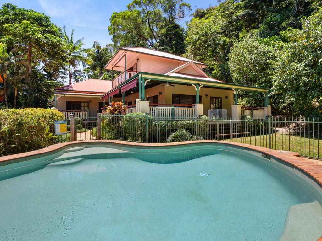 2 Duane Cl, Brinsmead, QLD 4870