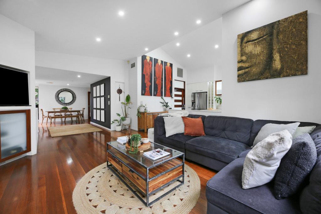 186 West Burleigh Rd, Burleigh Heads, QLD 4220