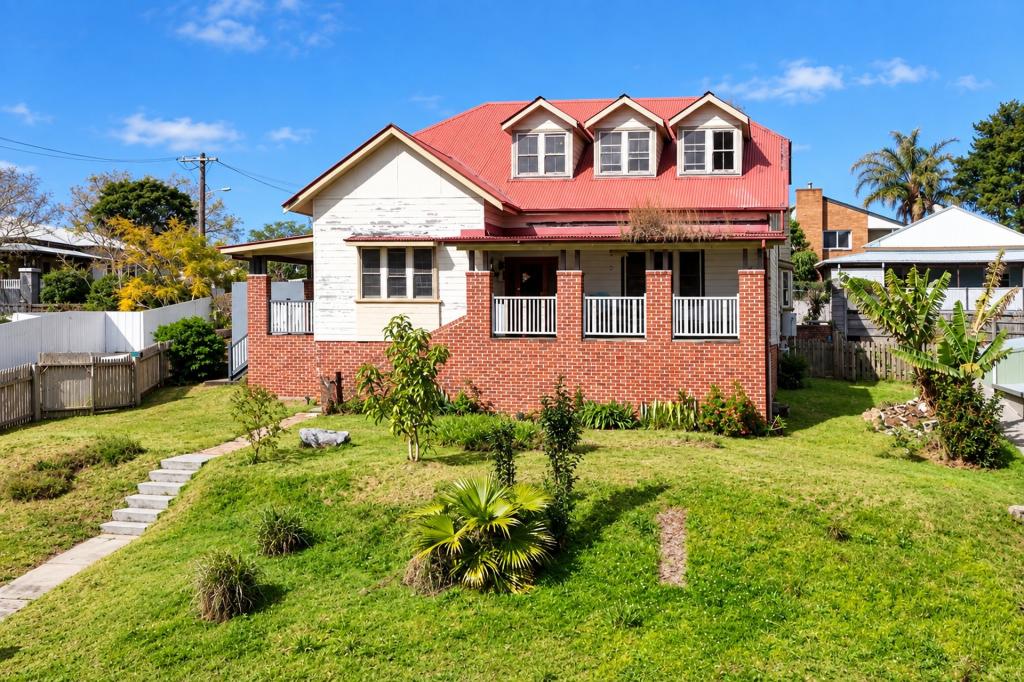 1 LORD ST, EAST KEMPSEY, NSW 2440