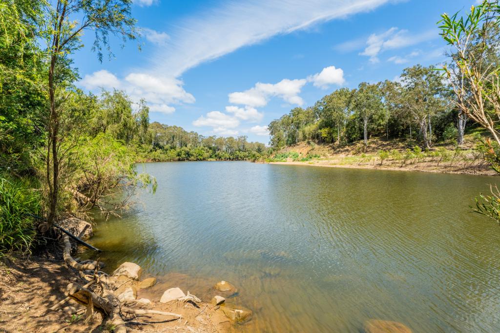 572 REDBANK RD, TIARO, QLD 4650