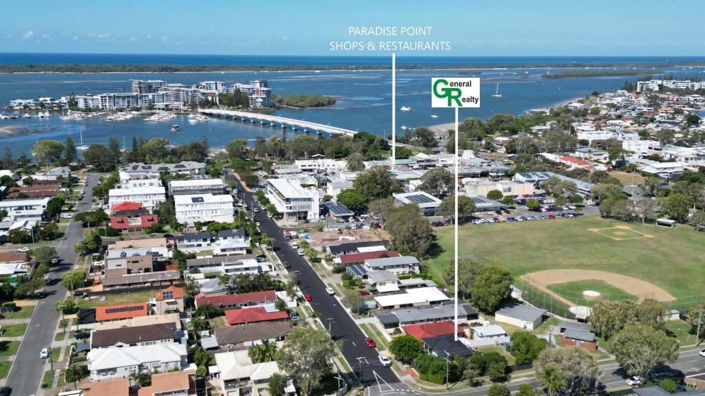 38 BRUCE AVE, PARADISE POINT, QLD 4216