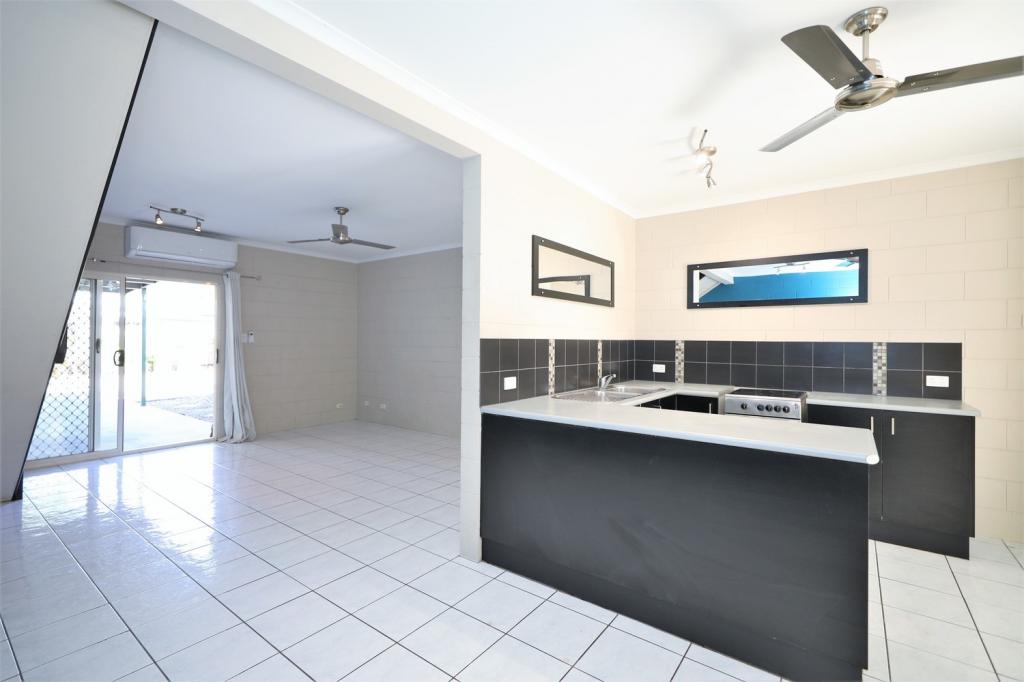 4/18 Robert Rd, Bentley Park, QLD 4869