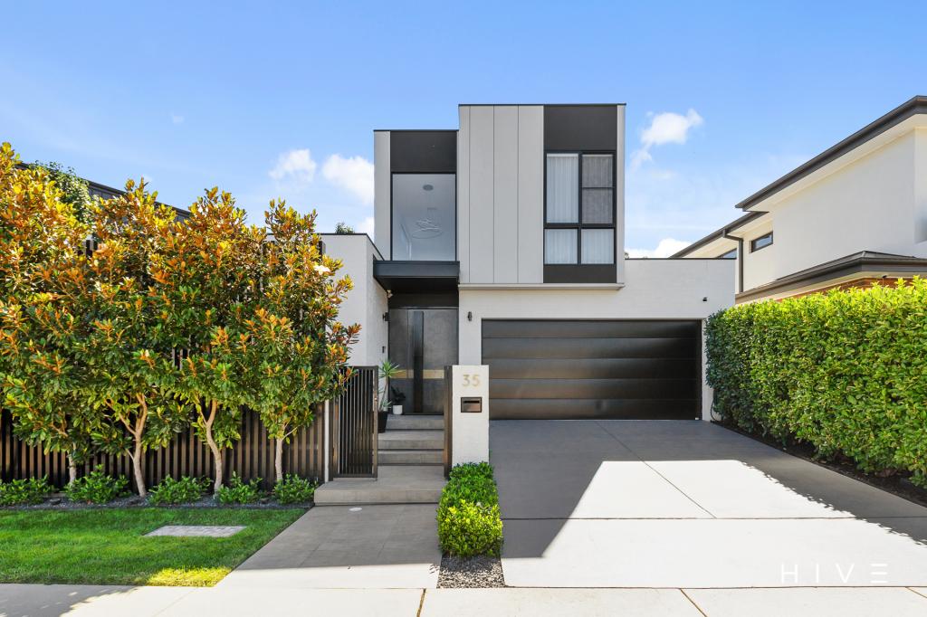 35 Negus Cres, Watson, ACT 2602