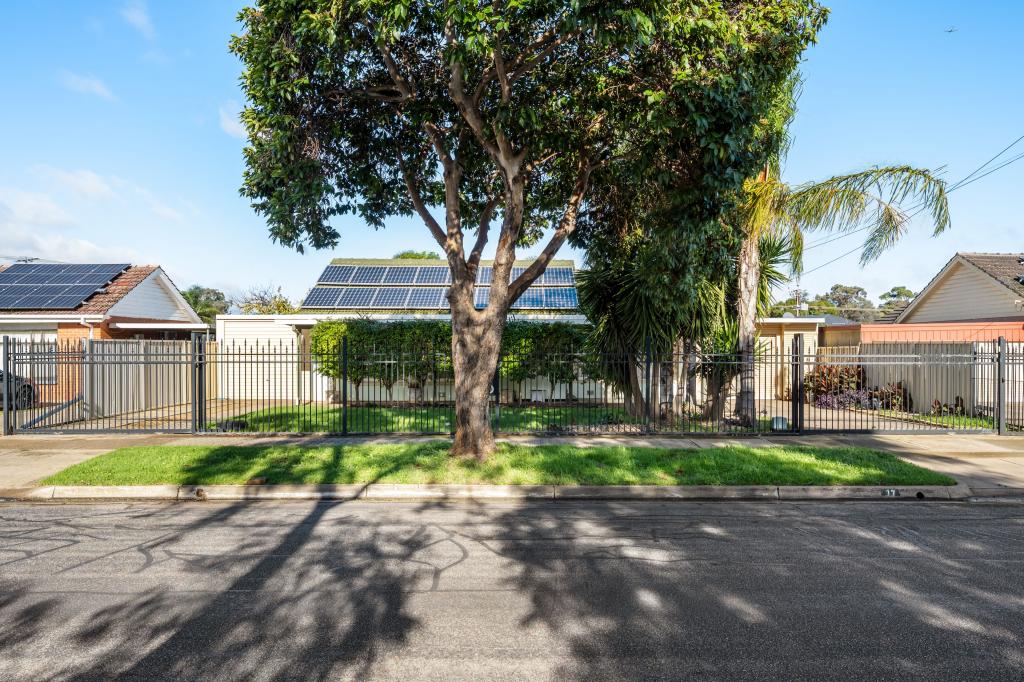 17 Lamorna Pde, Parafield Gardens, SA 5107