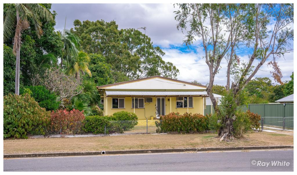 3 Thornton St, Park Avenue, QLD 4701