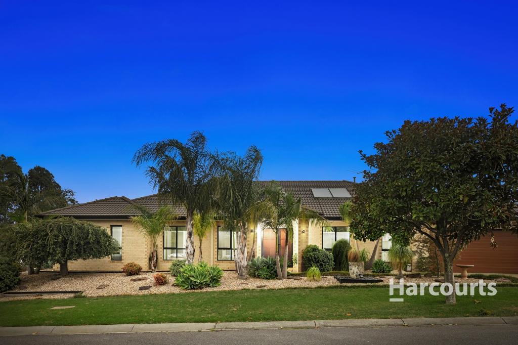 28 Clearwater Dr, Pakenham, VIC 3810