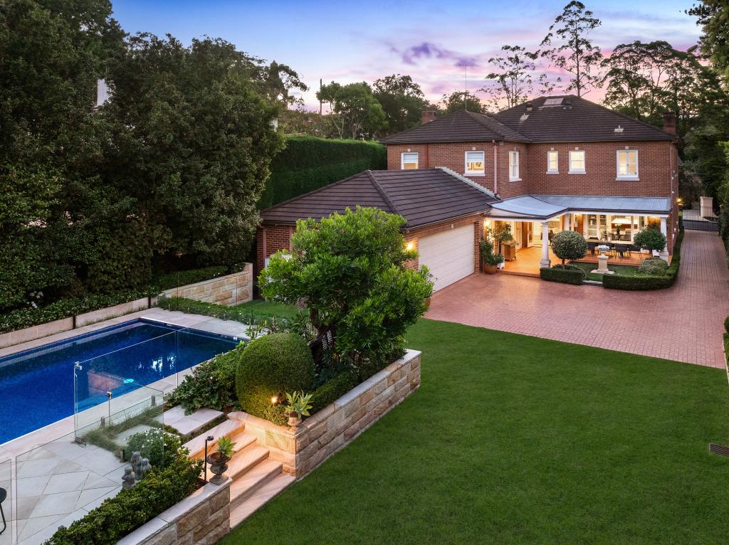 9 Warrawee Ave, Warrawee, NSW 2074