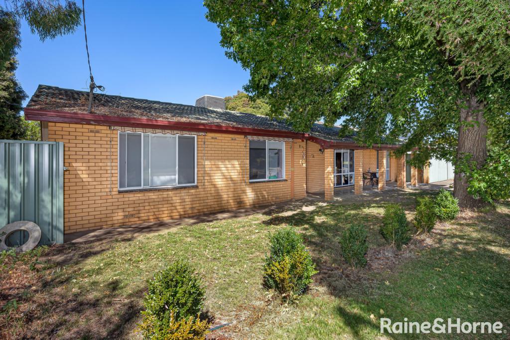 36 Brunskill Rd, Lake Albert, NSW 2650