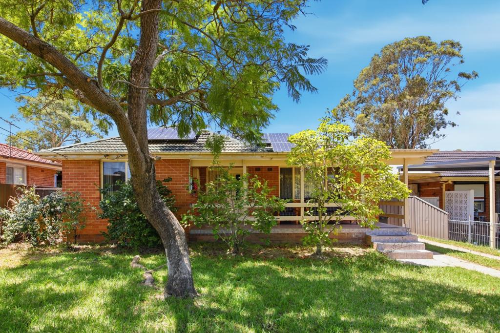 25 Dundee St, Sadleir, NSW 2168