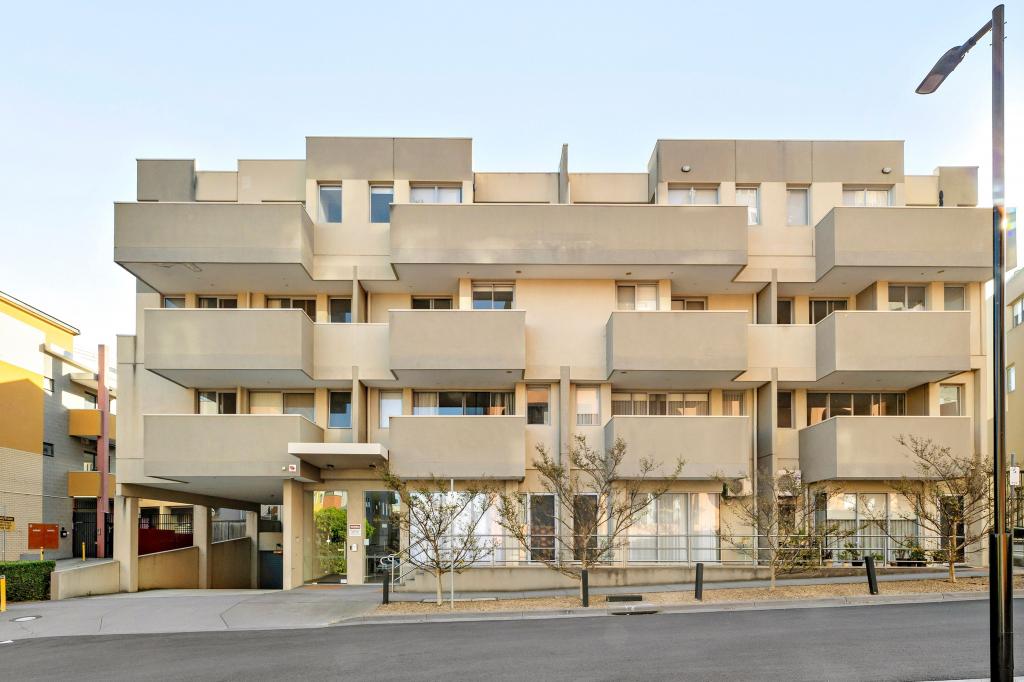202/5 WARDENS WALK, COBURG, VIC 3058