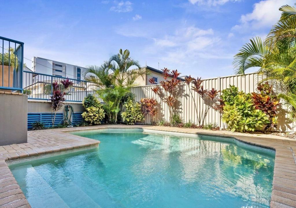 6/103-105 Frank St, Labrador, QLD 4215