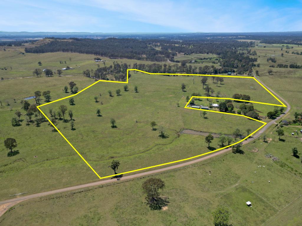 140 Hogarth Range Rd, Mongogarie, NSW 2470