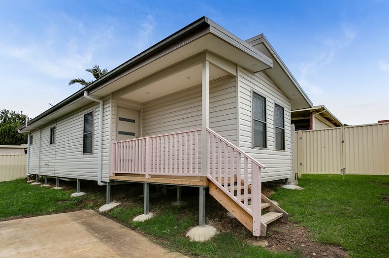 17A MANNIX ST, BONNYRIGG HEIGHTS, NSW 2177