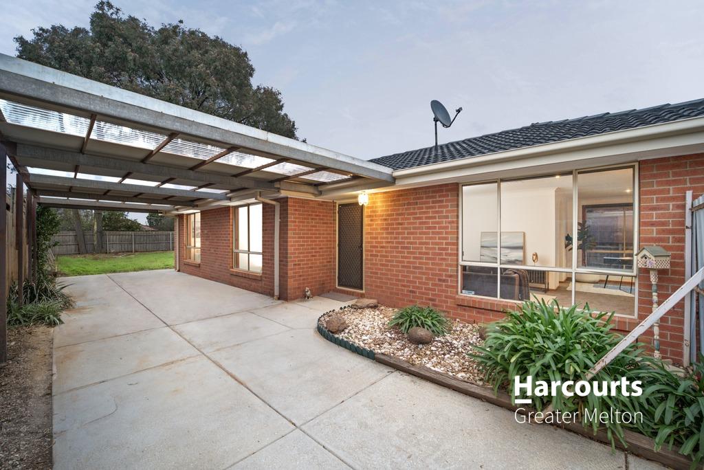 51 Wilson Rd, Melton South, VIC 3338