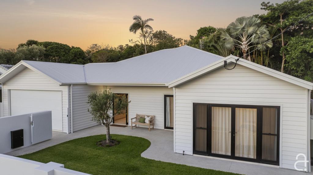 215 Oceanic Dr, Bokarina, QLD 4575