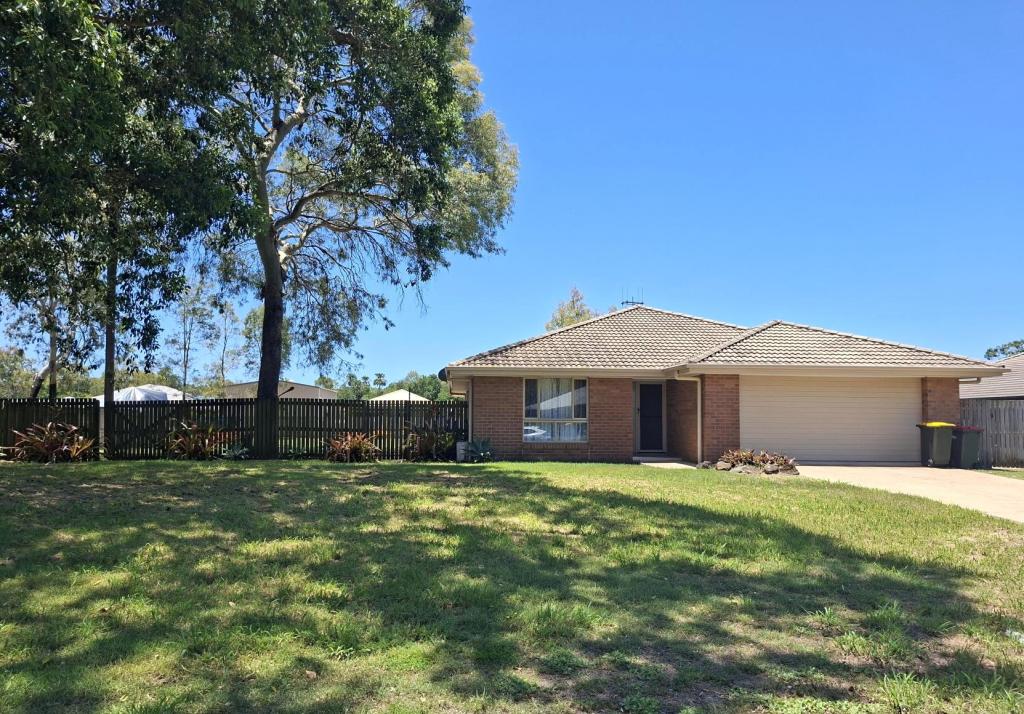 18 Monarch Ave, Moore Park Beach, QLD 4670