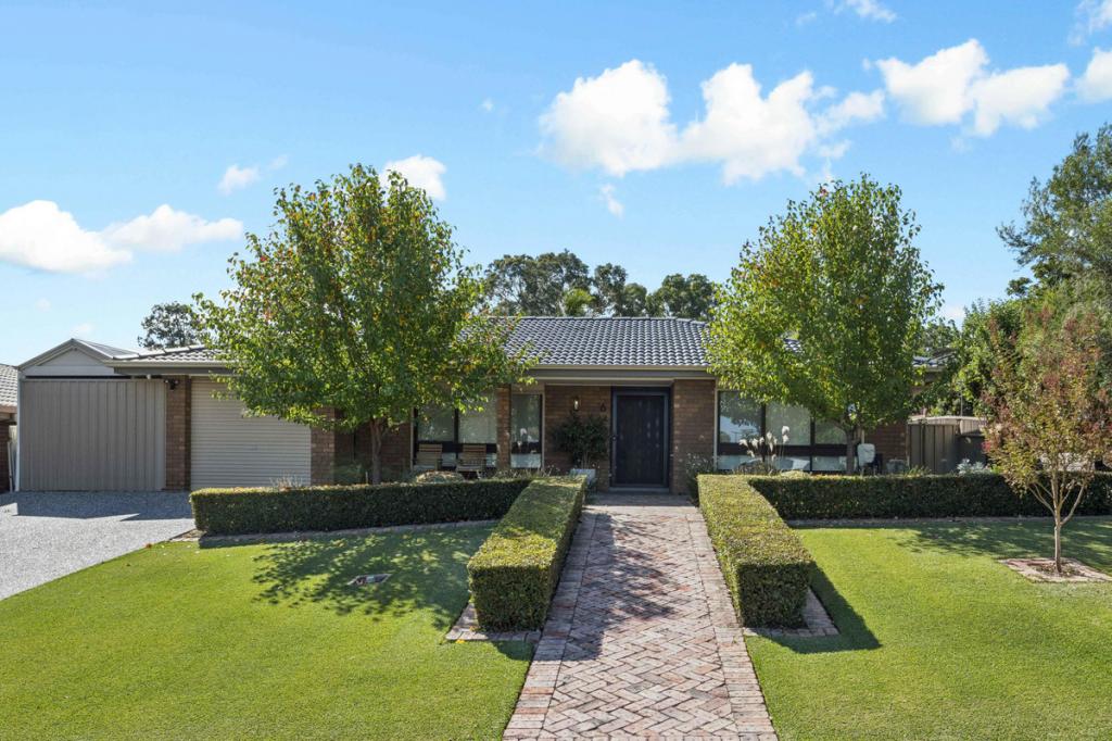 6 Hodges St, Redwood Park, SA 5097