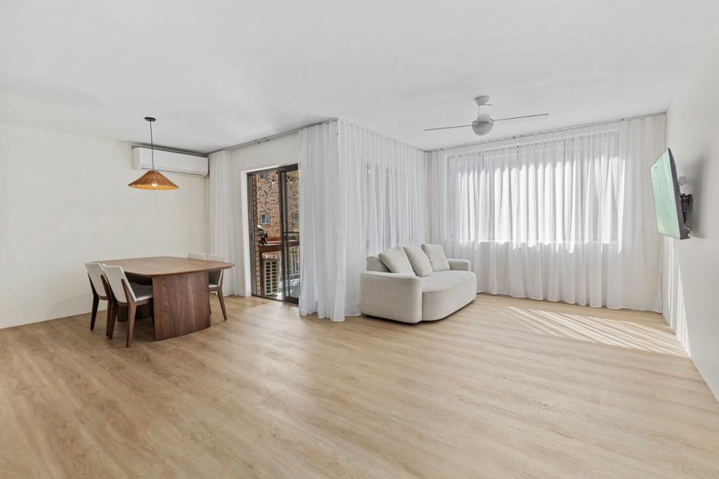 4/12 Second Ave, Broadbeach, QLD 4218