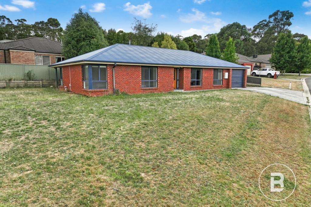 5 Oakbank Dr, Mount Helen, VIC 3350