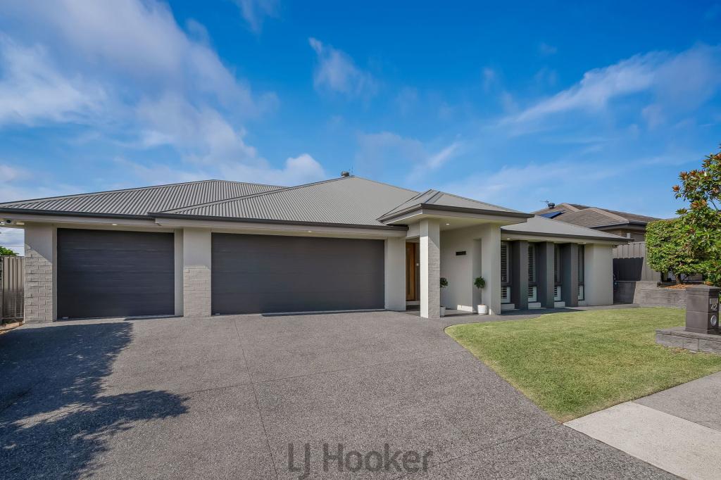 42 Ripon Way, Macquarie Hills, NSW 2285